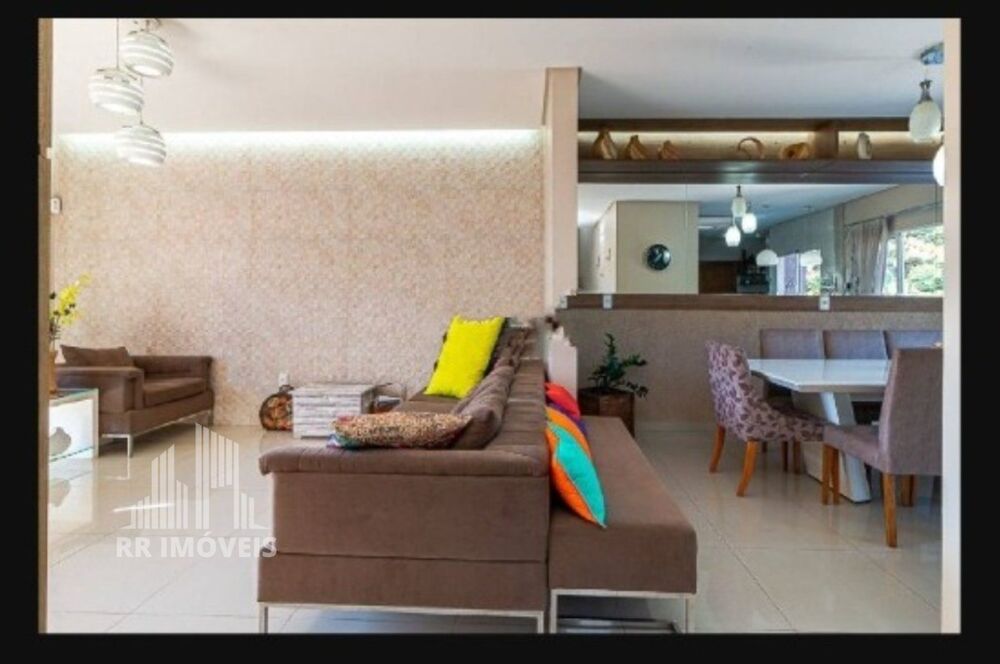 Casa, 4 quartos, 329 m² - Foto 1