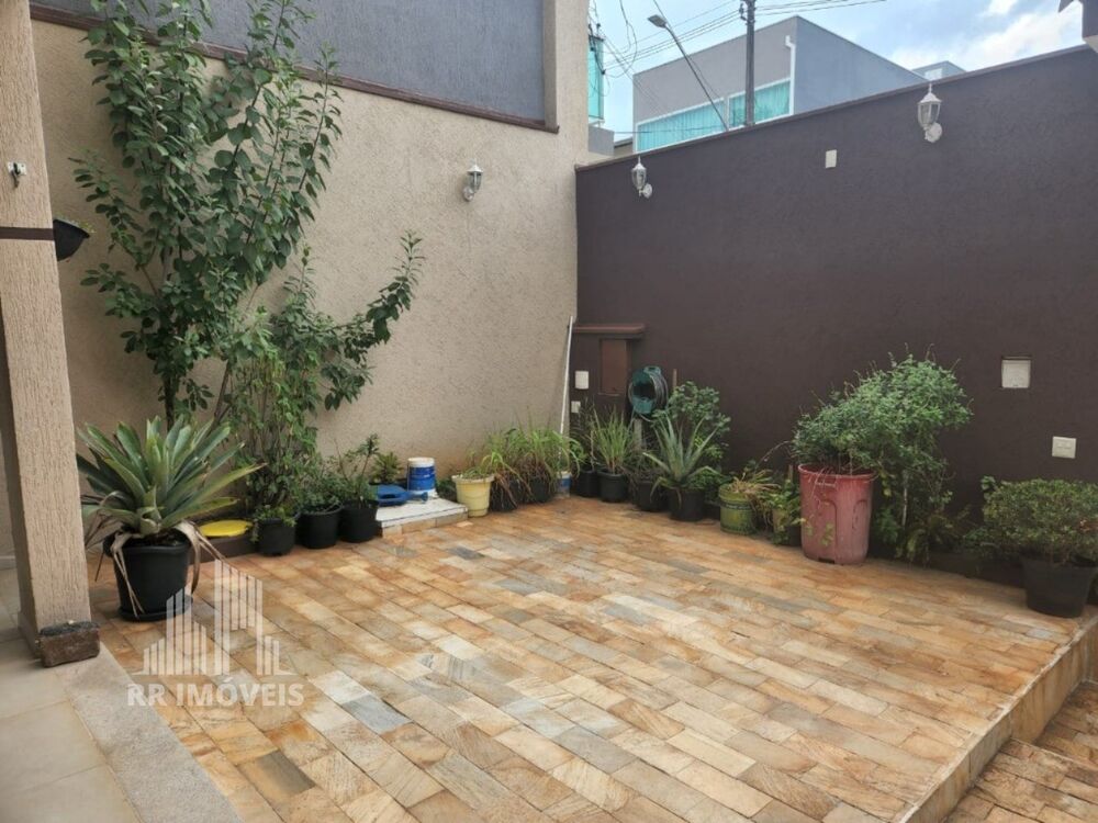 Casa, 4 quartos, 329 m² - Foto 4