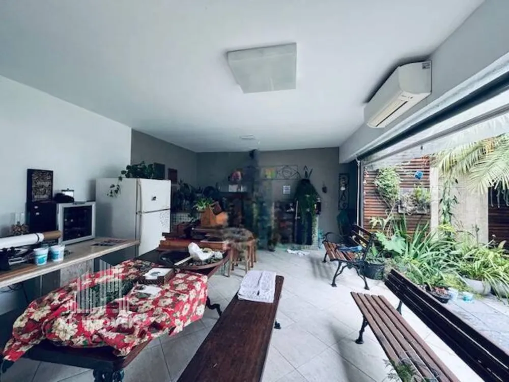 Casa, 3 quartos, 200 m² - Foto 1