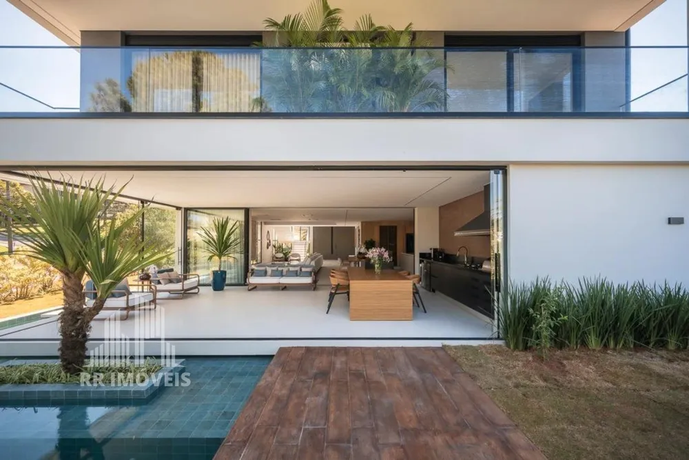 Casa, 4 quartos, 630 m² - Foto 1