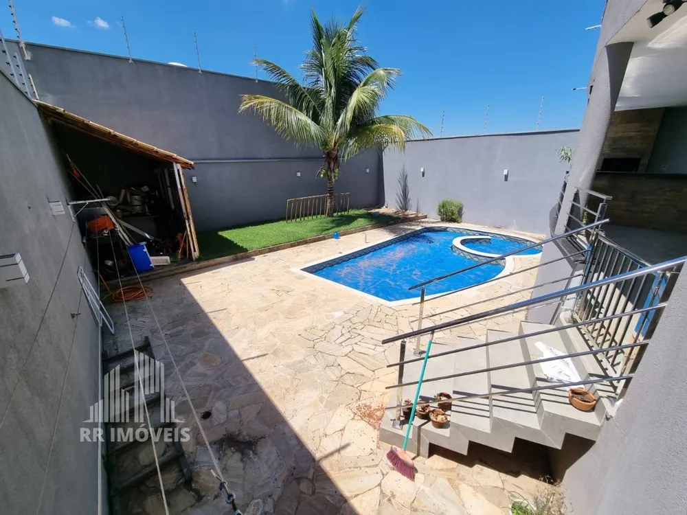 Casa, 3 quartos, 245 m² - Foto 4