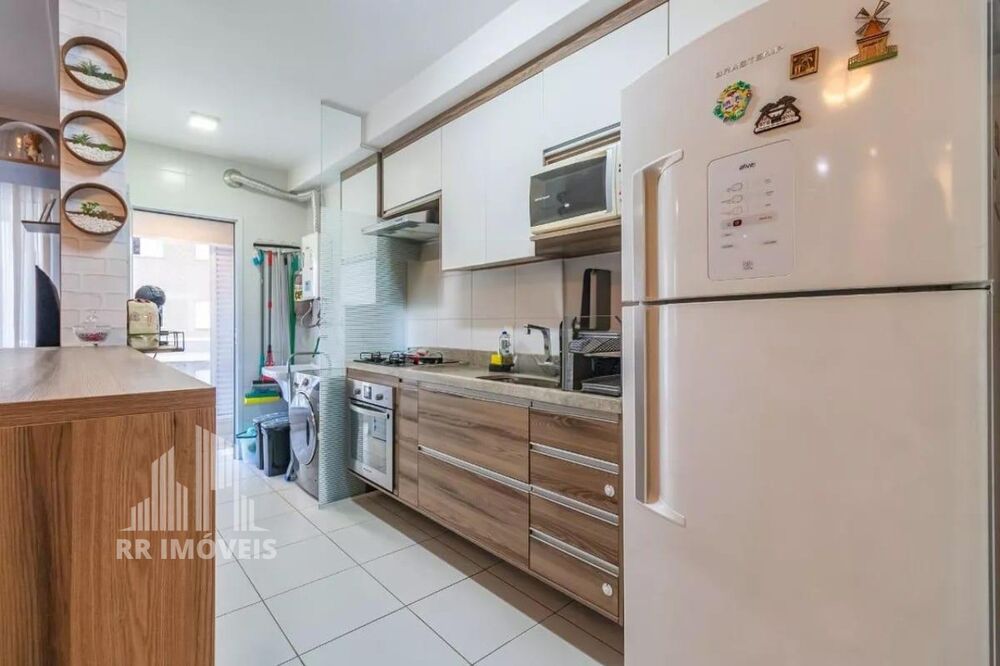 Apartamento à venda com 2 quartos, 62m² - Foto 1