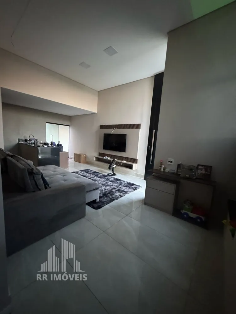 Casa, 3 quartos, 212 m² - Foto 2