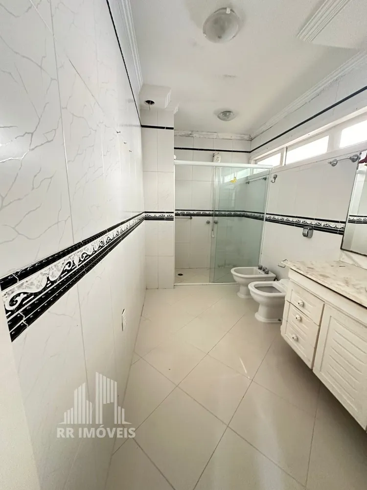 Casa, 3 quartos, 250 m² - Foto 1
