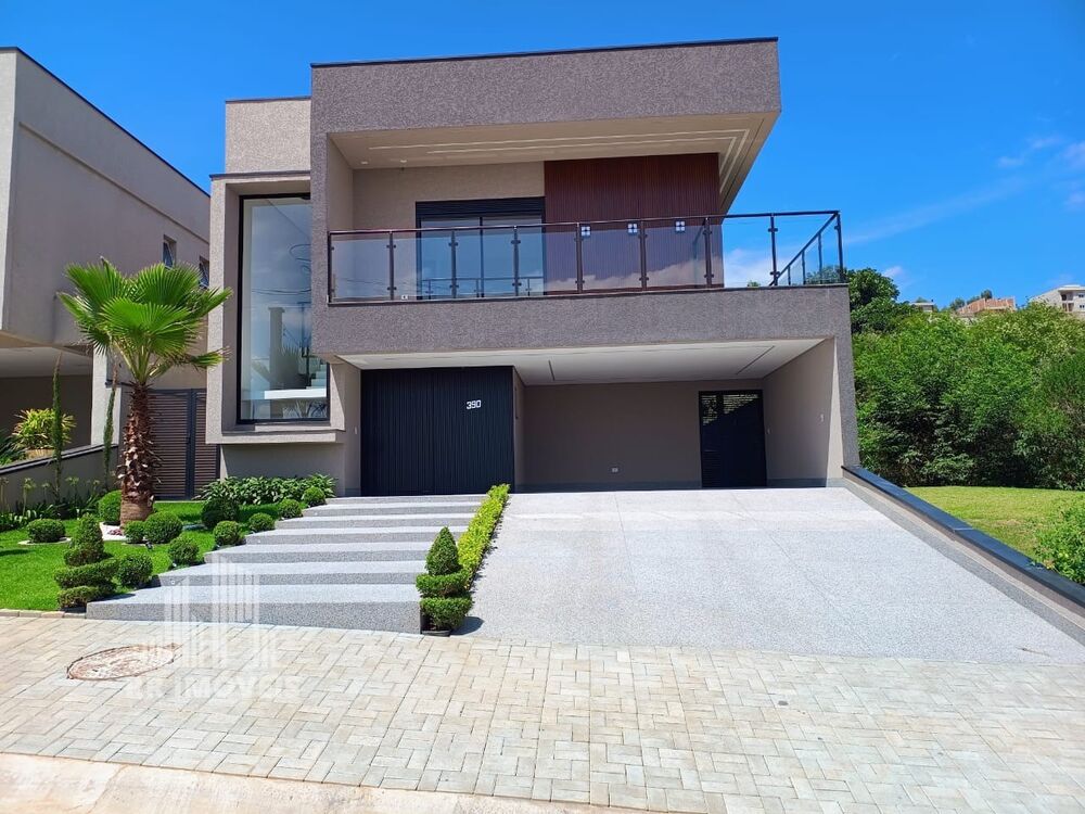 Casa à venda com 3 quartos, 287m² - Foto 1