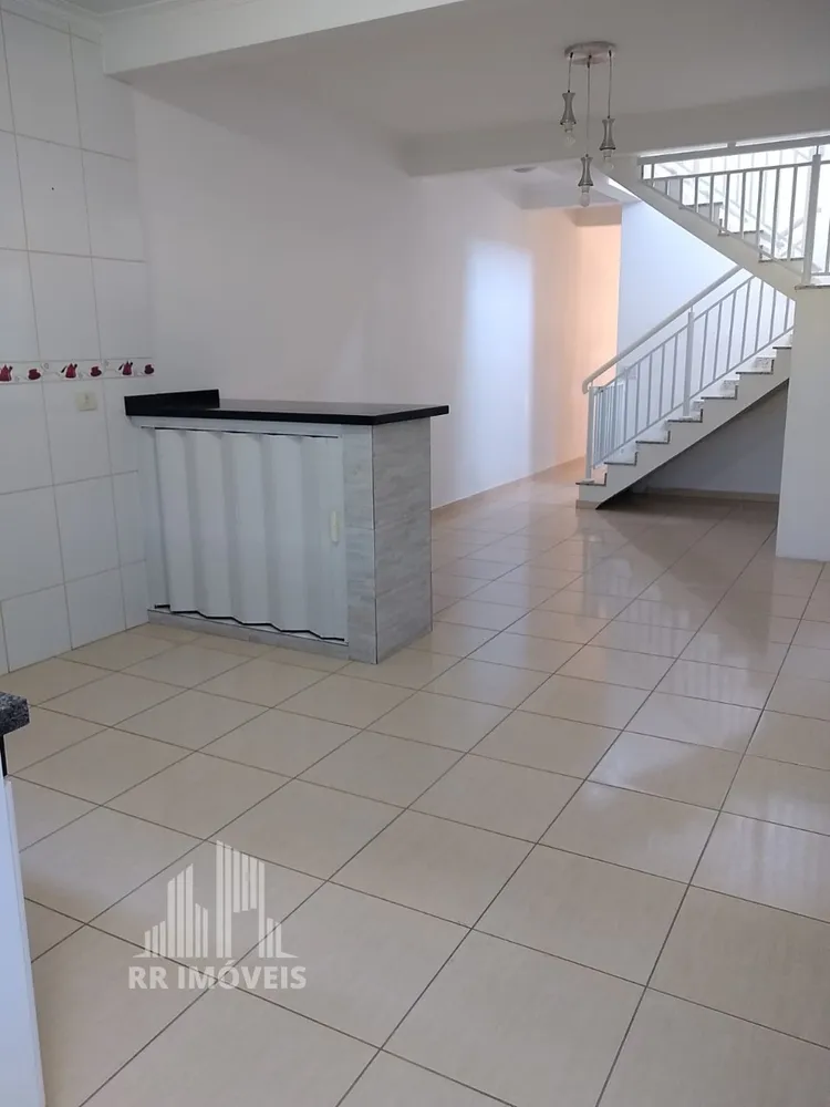 Casa, 4 quartos, 220 m² - Foto 2