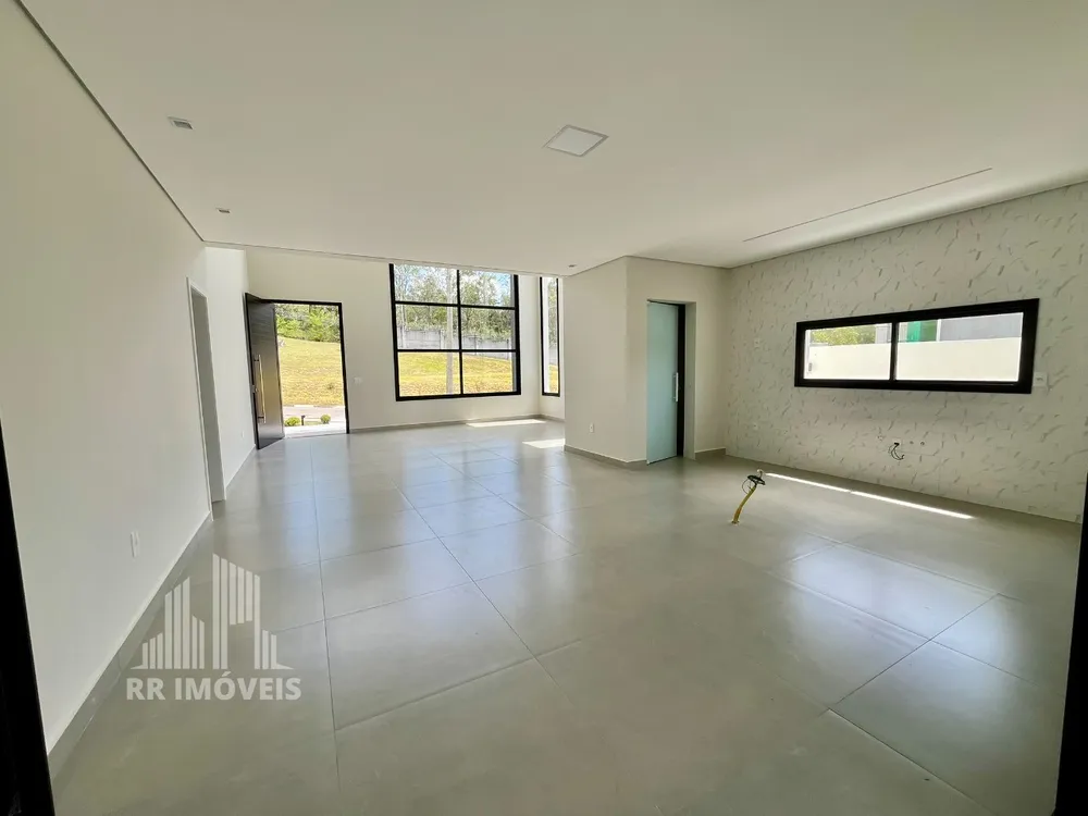 Casa, 4 quartos, 270 m² - Foto 2