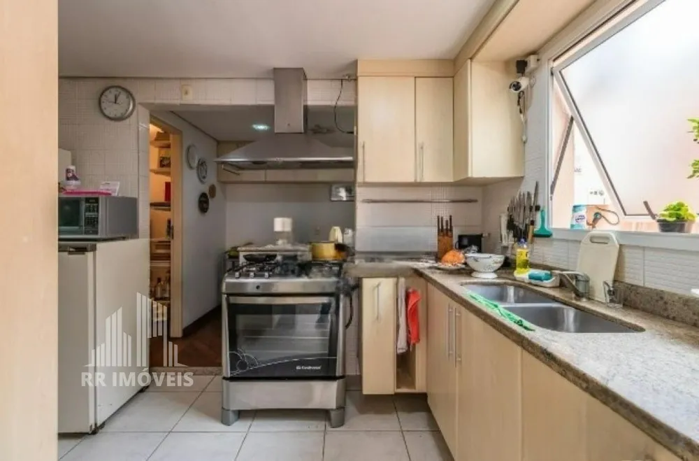 Casa, 4 quartos, 330 m² - Foto 2