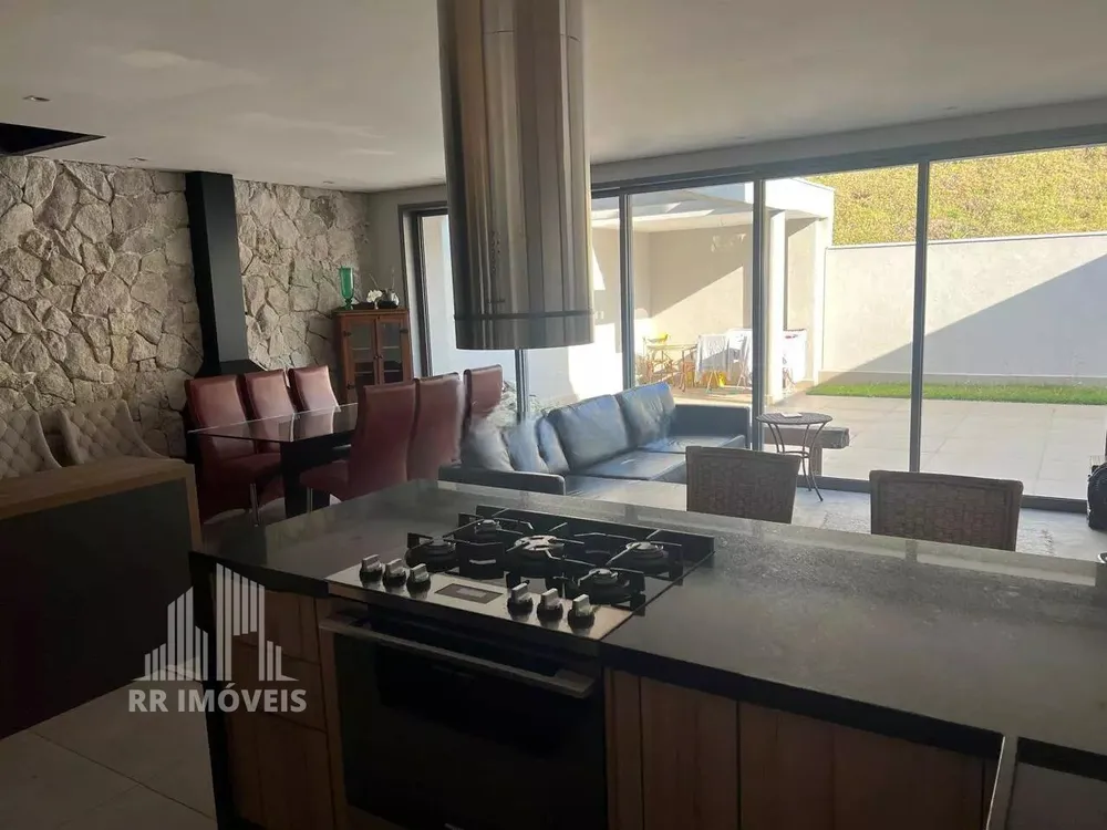 Casa, 3 quartos, 200 m² - Foto 3