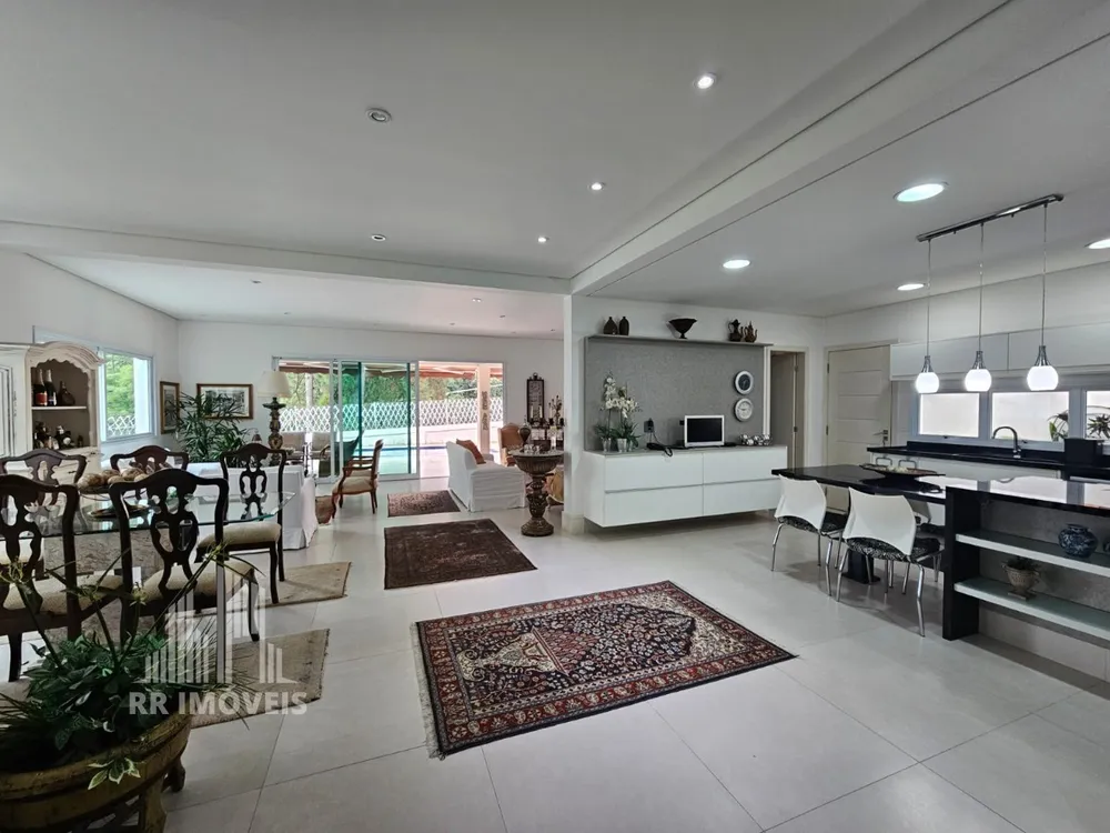 Casa, 5 quartos, 383 m² - Foto 1
