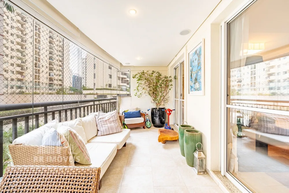 Apartamento, 3 quartos, 170 m² - Foto 1
