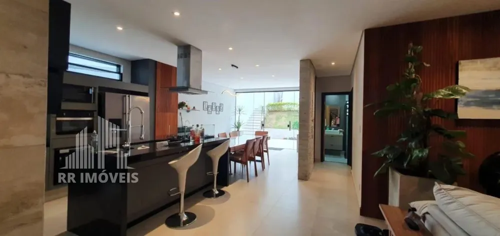 Casa, 4 quartos, 225 m² - Foto 6
