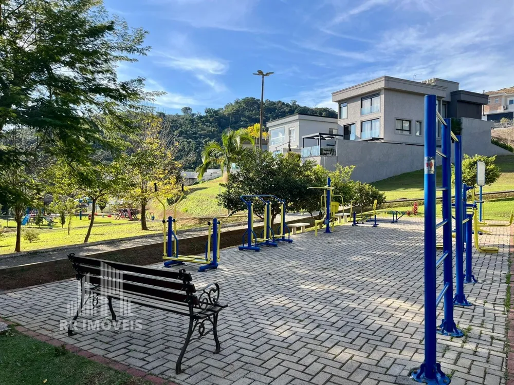 Casa, 4 quartos, 240 m² - Foto 4