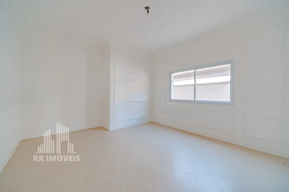 Casa, 3 quartos, 303 m² - Foto 1