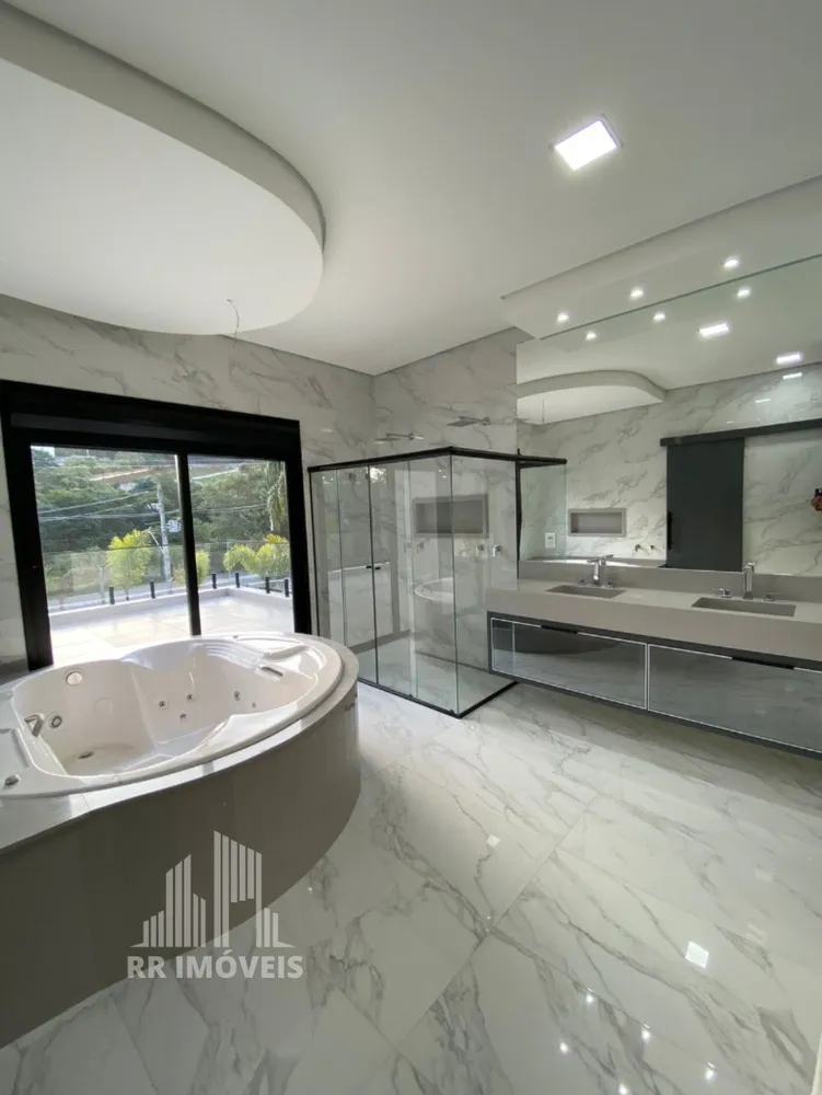 Casa, 5 quartos, 750 m² - Foto 1