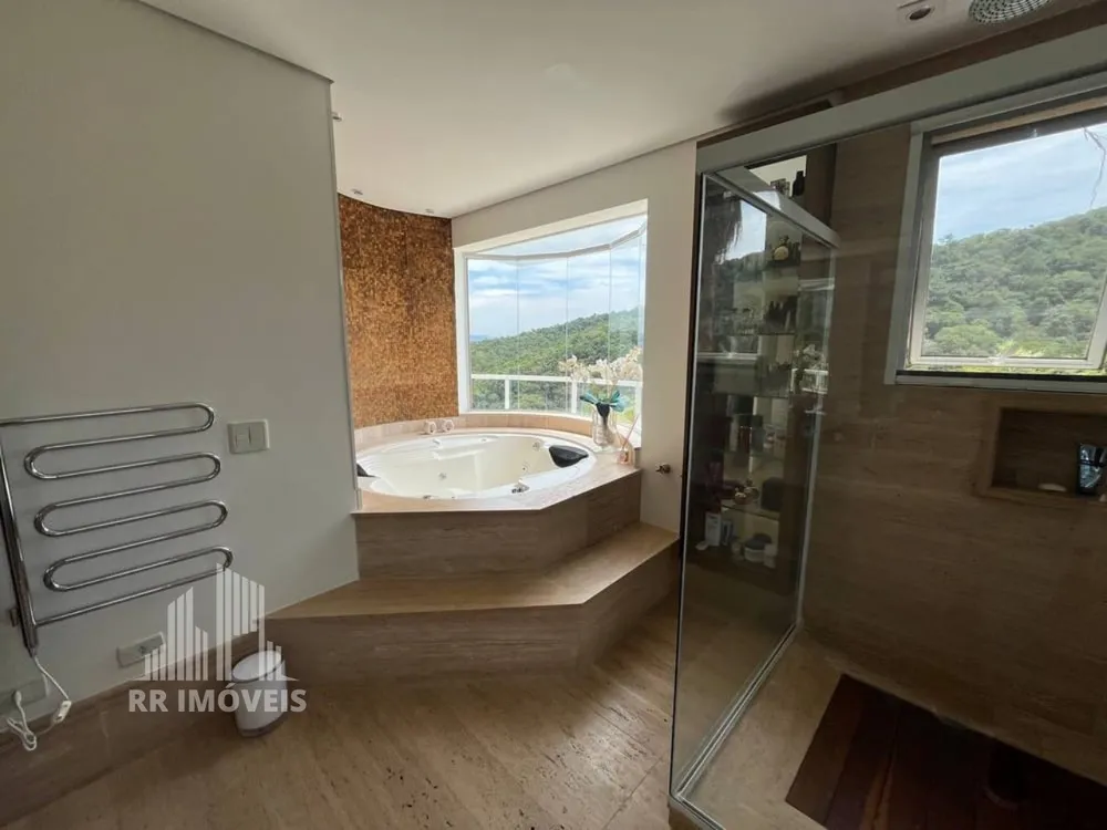 Casa, 5 quartos, 702 m² - Foto 1