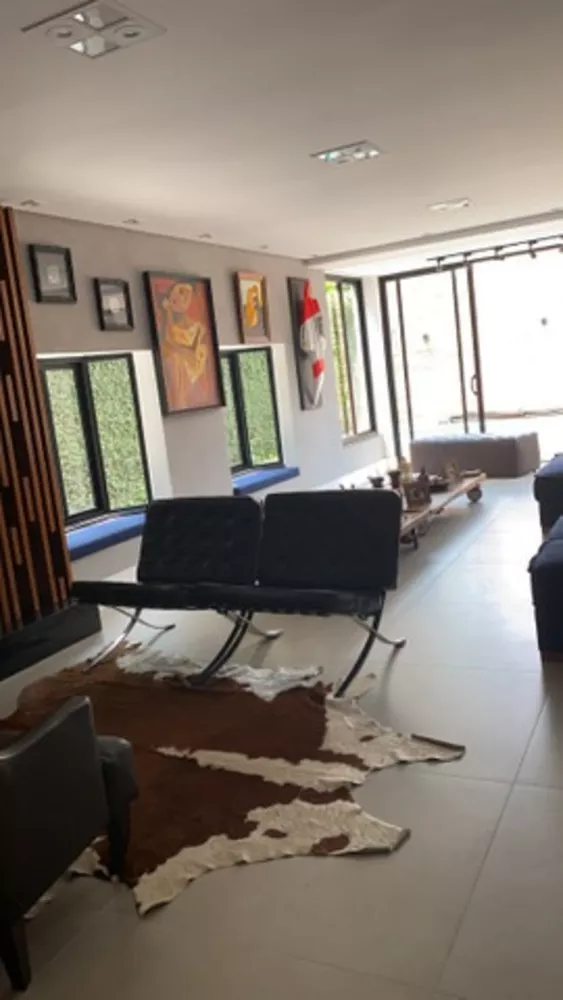 Casa à venda com 4 quartos, 243m² - Foto 3