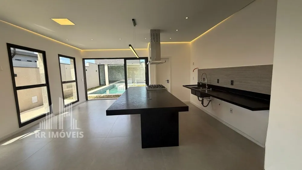 Casa, 4 quartos, 311 m² - Foto 1