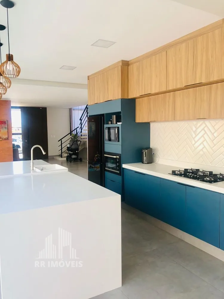 Casa, 3 quartos, 315 m² - Foto 3