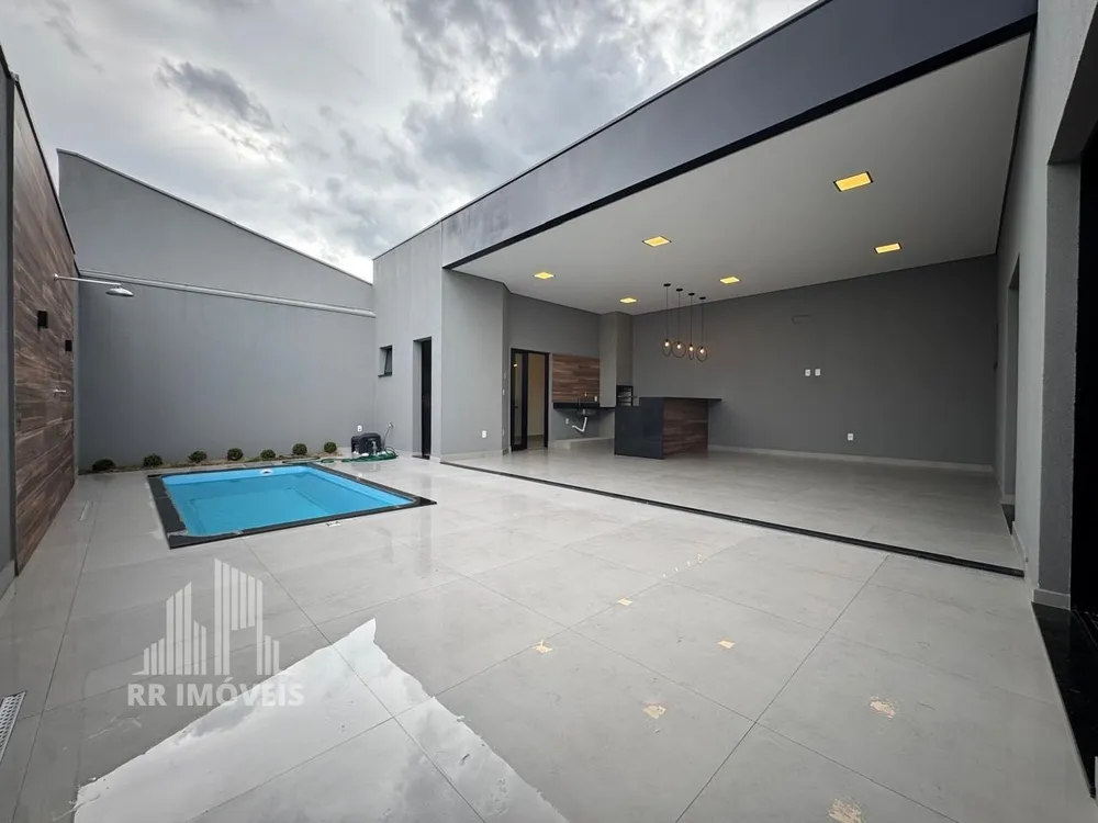 Casa, 3 quartos, 194 m² - Foto 2