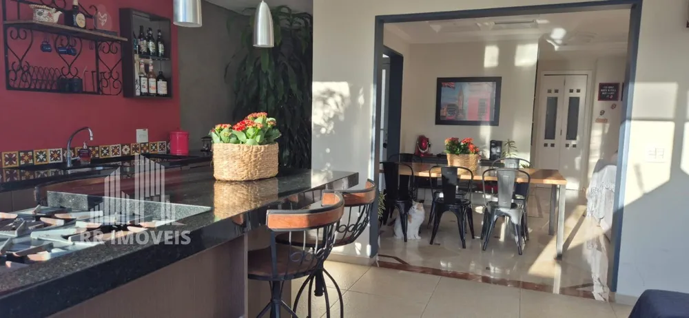 Casa, 3 quartos, 180 m² - Foto 3