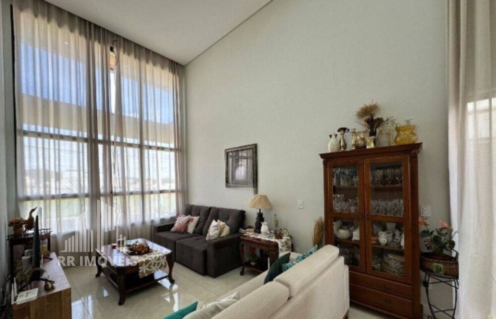 Casa, 3 quartos, 170 m² - Foto 1
