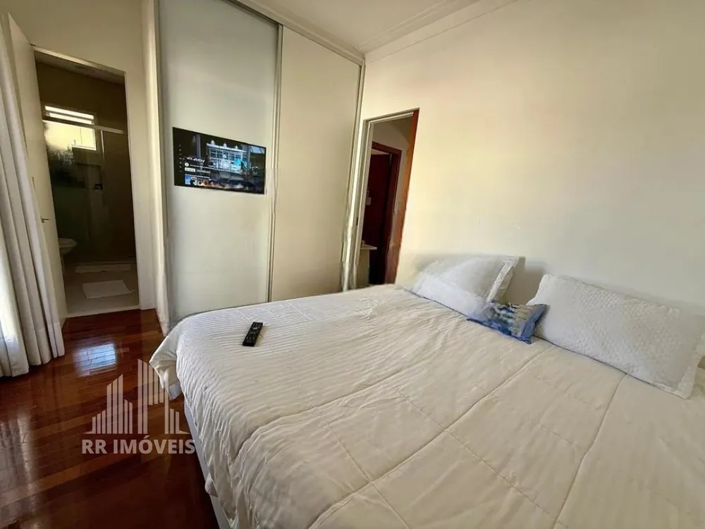Casa, 3 quartos, 285 m² - Foto 2
