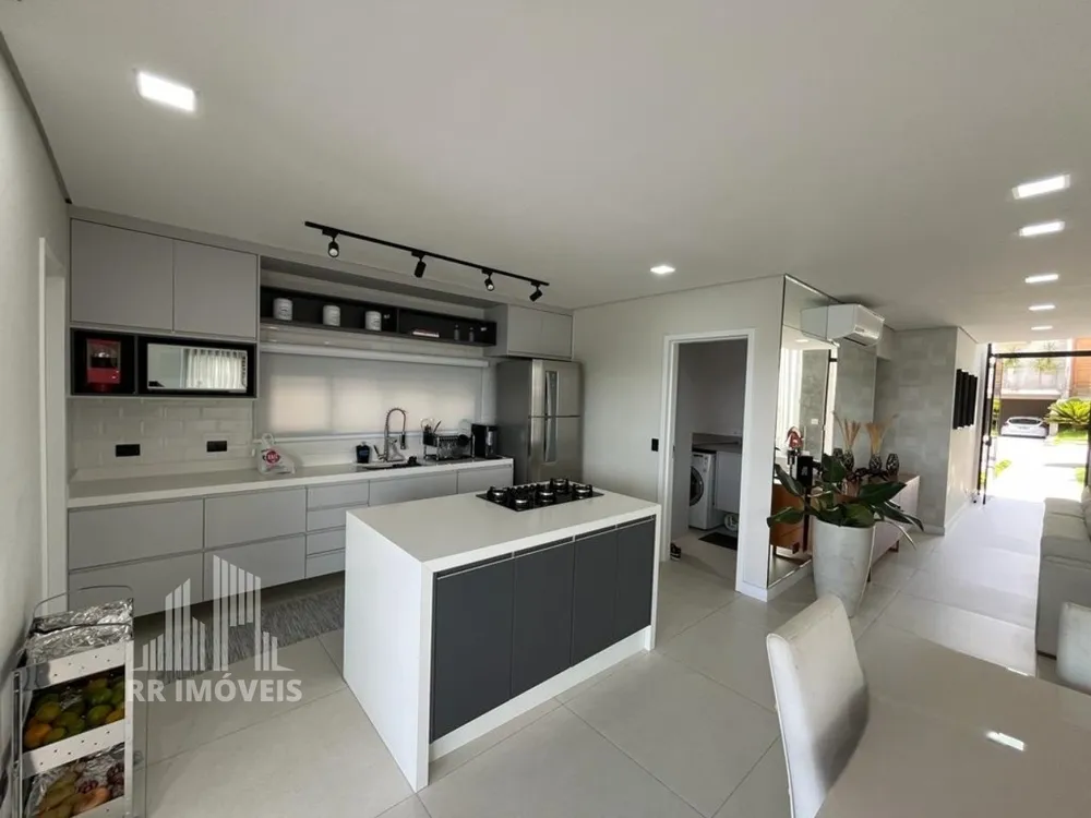 Casa, 3 quartos, 220 m² - Foto 2