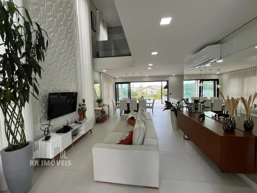 Casa, 3 quartos, 220 m² - Foto 1