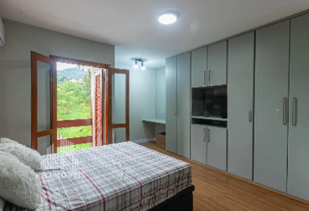 Casa, 4 quartos, 304 m² - Foto 8