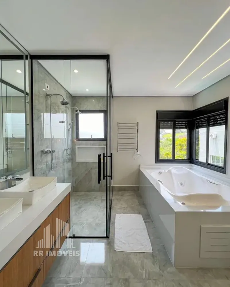 Casa, 3 quartos, 245 m² - Foto 4