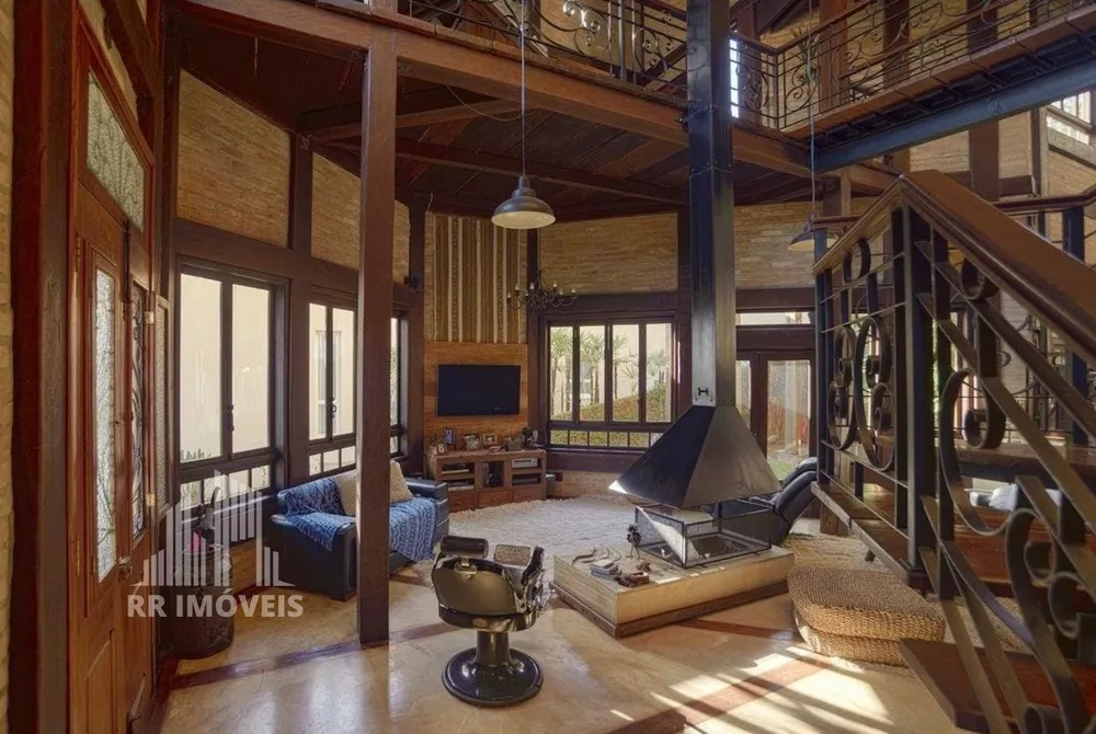 Casa, 3 quartos, 550 m² - Foto 1