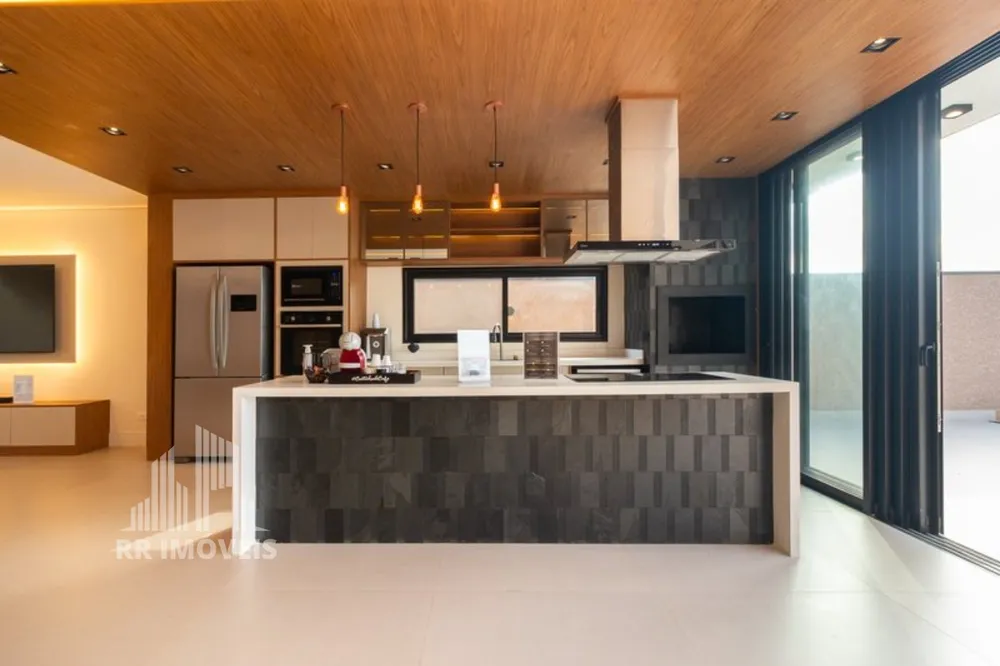 Casa, 4 quartos, 335 m² - Foto 3