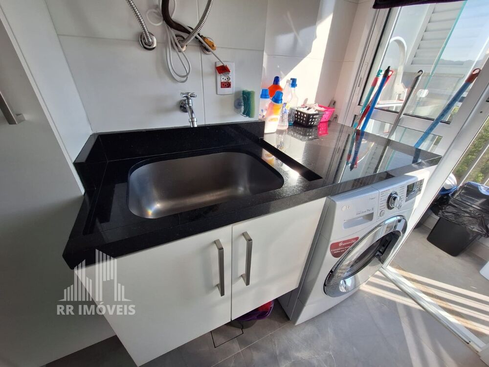 Apartamento à venda com 3 quartos, 110m² - Foto 2