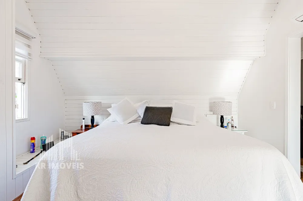 Casa, 4 quartos, 338 m² - Foto 2