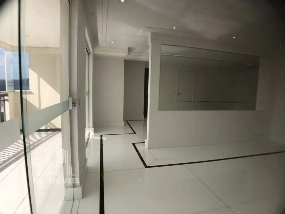 Apartamento à venda com 3 quartos, 165m² - Foto 2