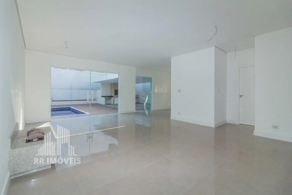 Casa, 3 quartos, 227 m² - Foto 3