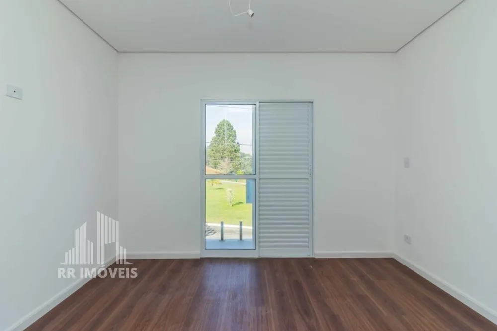 Casa, 3 quartos, 227 m² - Foto 1