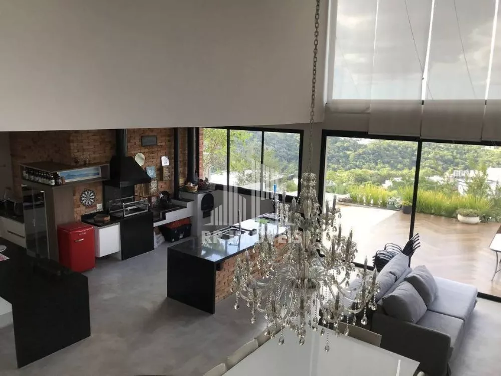 Casa à venda com 5 quartos, 690m² - Foto 3