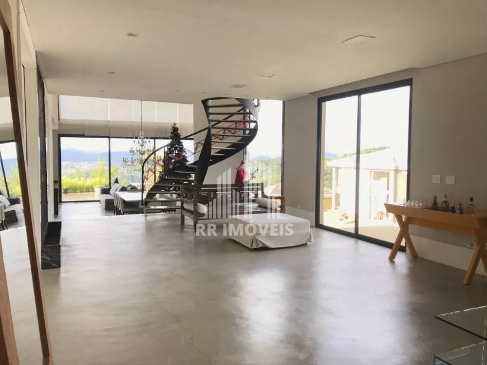 Casa à venda com 5 quartos, 690m² - Foto 5