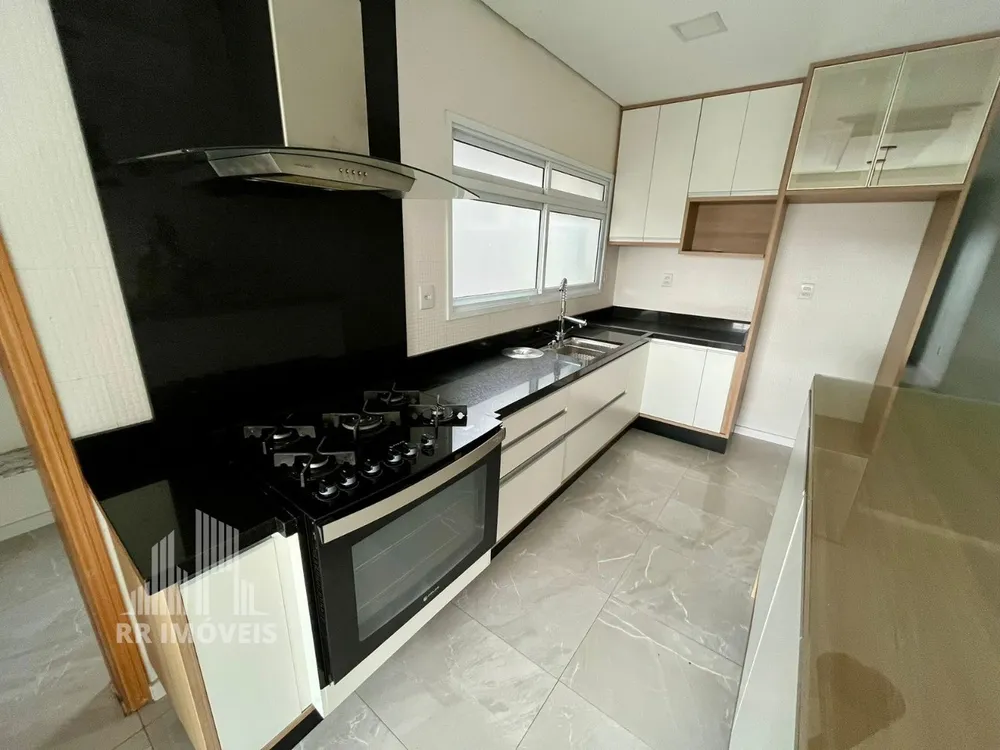 Casa, 4 quartos, 289 m² - Foto 3