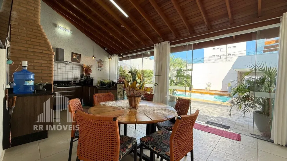 Casa, 3 quartos, 180 m² - Foto 2