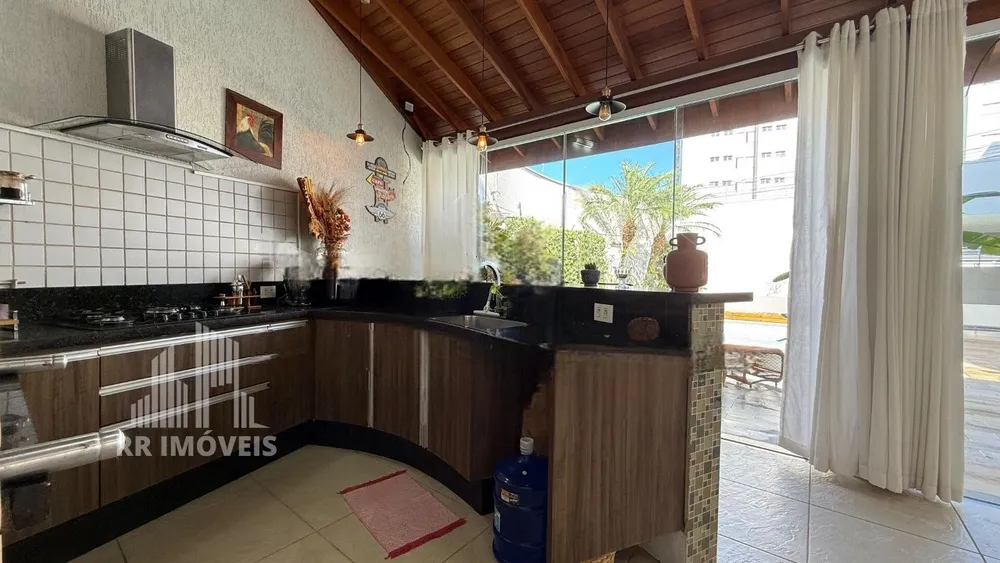 Casa, 3 quartos, 180 m² - Foto 1