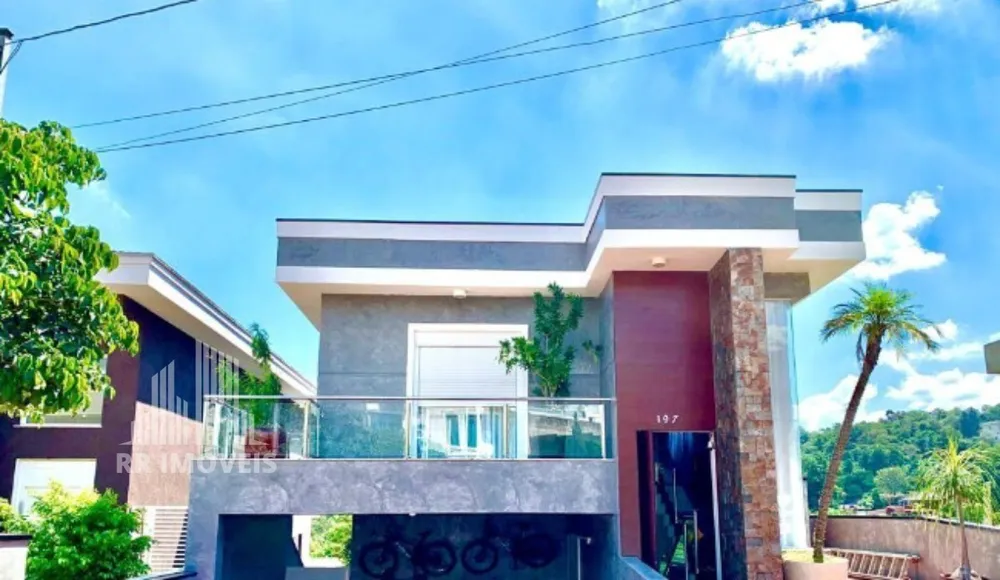 Casa, 3 quartos, 270 m² - Foto 1