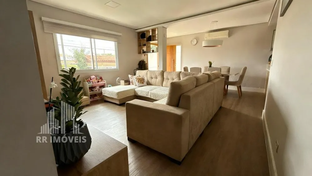 Casa, 3 quartos, 194 m² - Foto 1