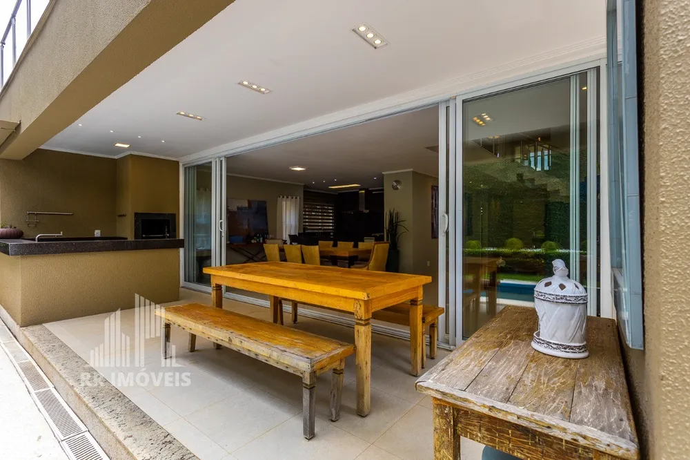 Casa, 5 quartos, 340 m² - Foto 1
