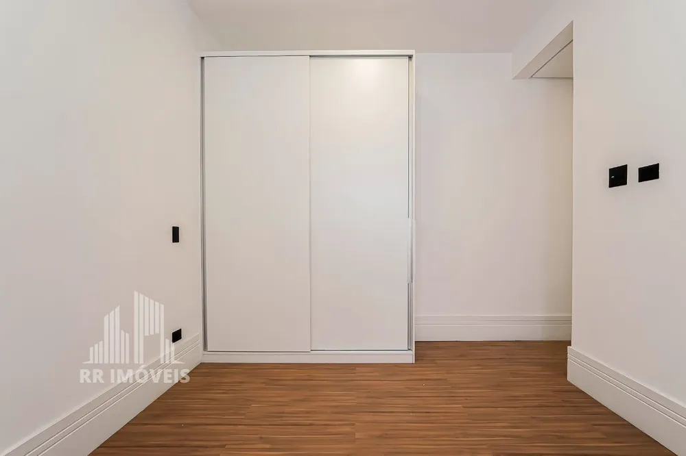Casa, 4 quartos, 195 m² - Foto 1