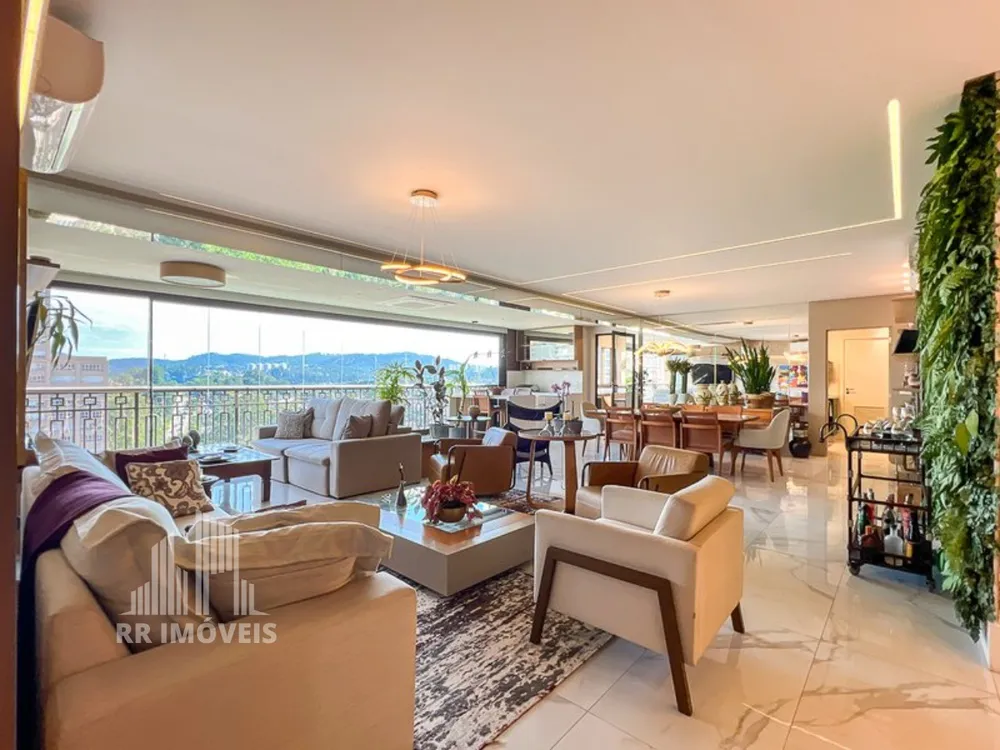 Apartamento, 3 quartos, 228 m² - Foto 1
