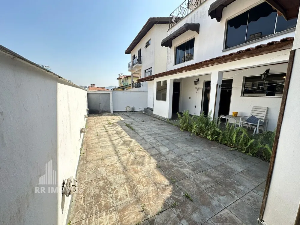 Casa, 4 quartos, 316 m² - Foto 3