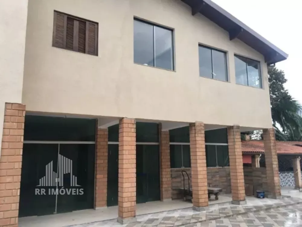 Casa à venda com 7 quartos, 400m² - Foto 3